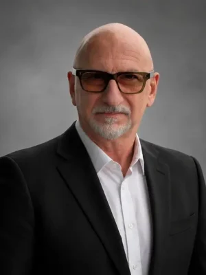 Kion Samakis